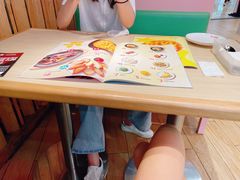 -卢家妈妈·西餐厨房(卜蜂中心店)