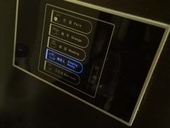 -桔子酒店(上海西藏北路地铁站店)