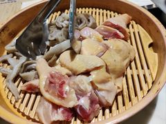 -尚尚仙·酸汤猪手·猪肚鸡火锅(华联万柳购物中心店)