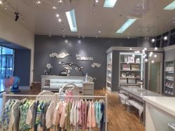 -丽婴房(七莘路店)