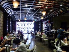 -钟书阁(松江泰晤士小镇店)