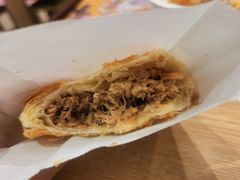 特色夹肉饼-金记 酿皮·煲烧饭(万博店)