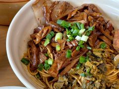 -佬钱湾仔(衣裳街店)