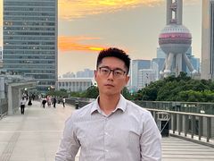 -陆家嘴空中步行连廊