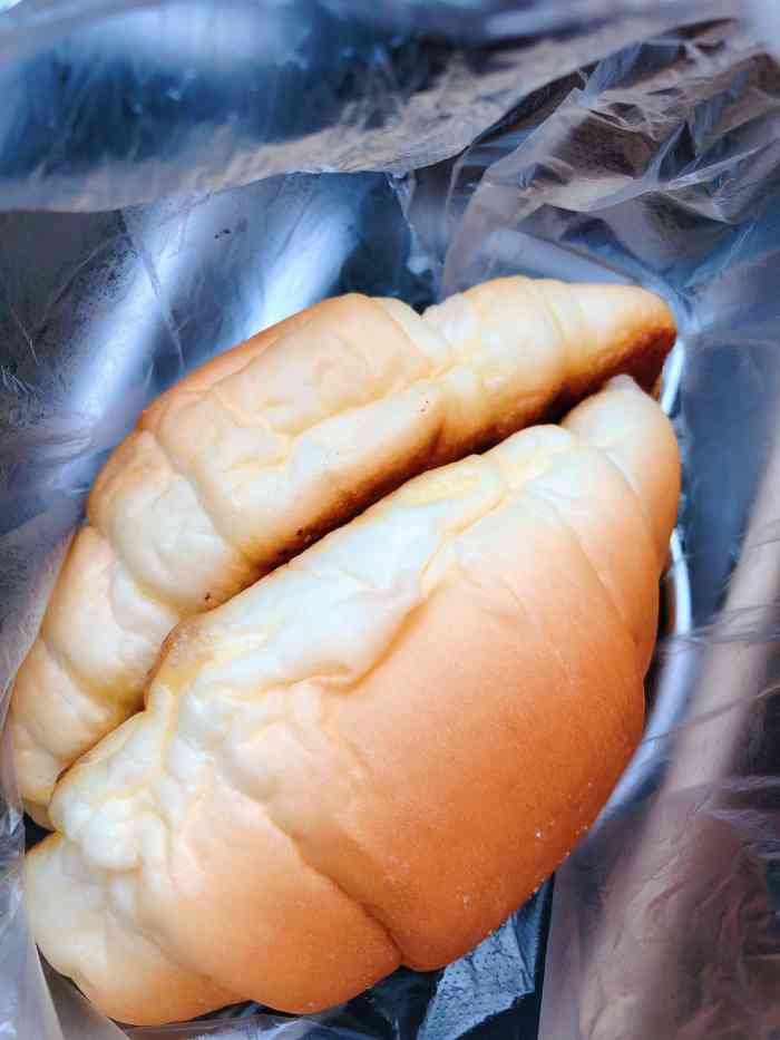 浓心爷爷61现烤面包(宝岗大道店)-"「澳门罗宋包」这个真的超赞!