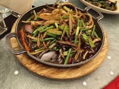 -侬佳蒸菜馆(听潮店)