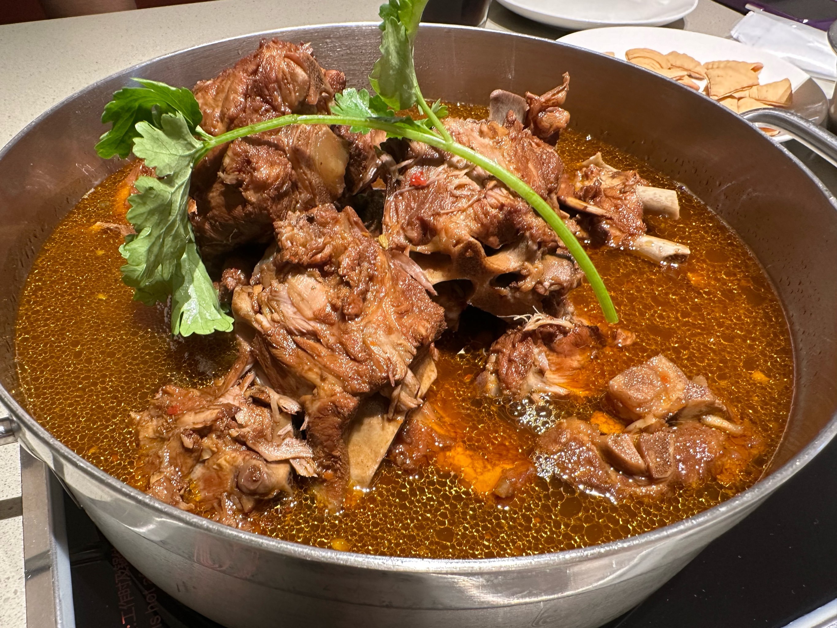 蝎王府羊蝎子吃一锅送一锅啦