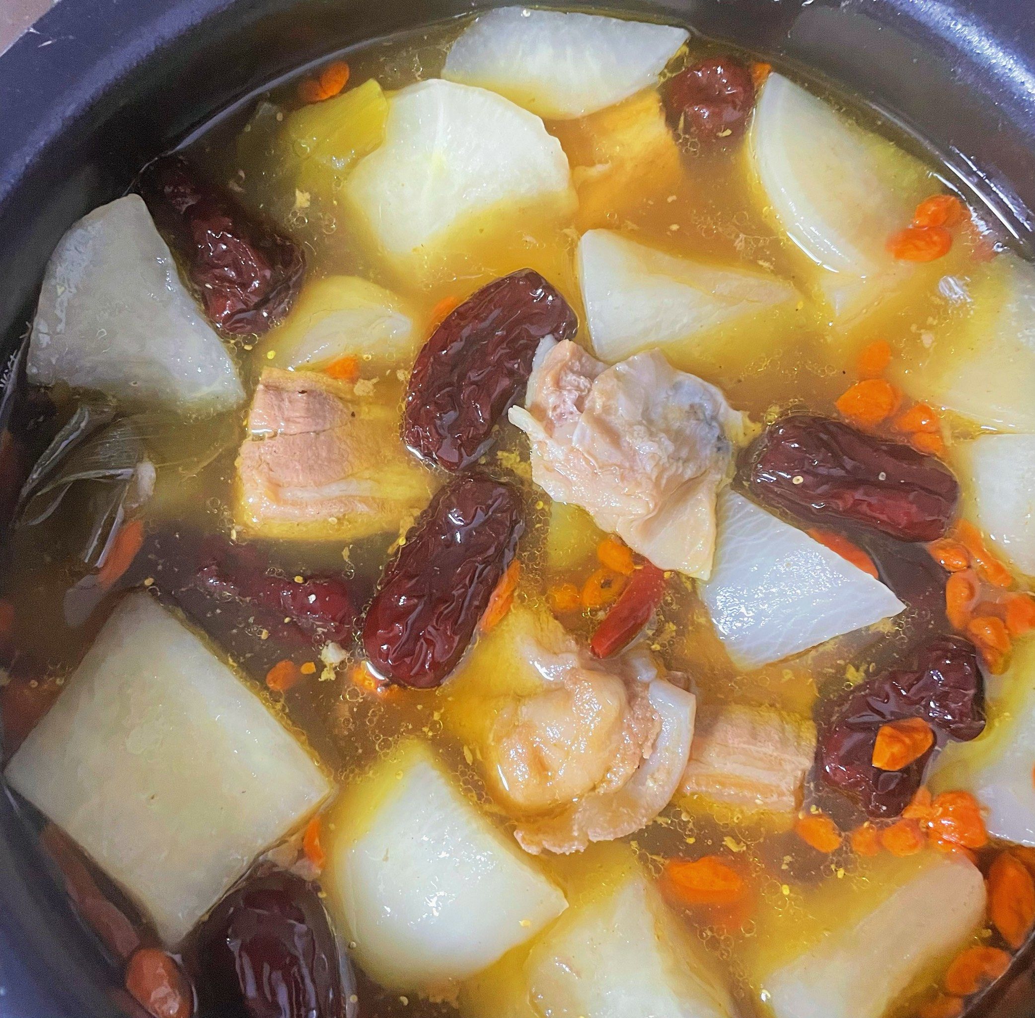 我的秘制滋补老火汤!