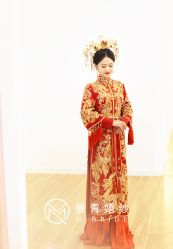 点击看大图 -曼青婚纱礼服馆