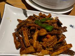 -吴越荣记苏州菜·松鼠桂鱼100%活鱼现做(斜塘老街店)