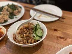 正传统手切卤肉饭-光头匠