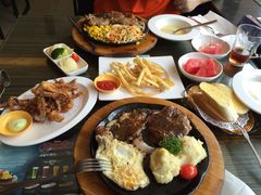 -豪客来牛排(中央花苑店)