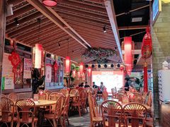 大堂-野山舂·贵州现舂酸汤火锅(鸿通城店)