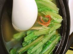 牛骨清汤油麦菜-港丽餐厅