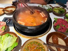 -贵府酸汤牛肉火锅·贵州老字号(飞山街店)