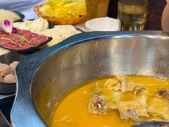 -鲜入围煮花胶鸡海鲜火锅