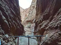 -天山神秘大峡谷