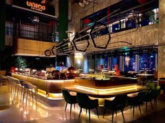 -The ROOF (通盈中心店)