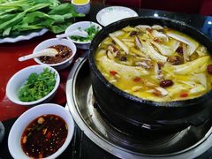 石锅野菌松茸鸡-南渝食府.石锅鸡(尚城花园店)