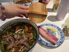 -镇南锅盖面馆(解放路店)