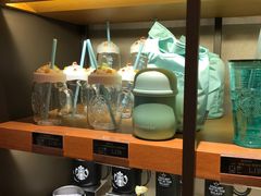 -星巴克臻选(周浦万达店)