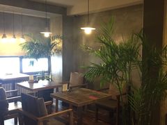 -HIGH FIVE哈福手工汉堡(桂林路店)