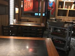 大堂-辣尚瘾·烤鱼·新川菜(交大直营店)