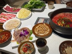 -贵府酸汤牛肉火锅·贵州老字号(飞山街店)