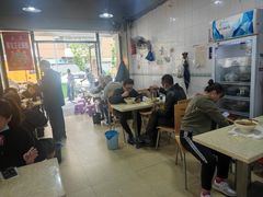 大堂-王记老幺肥肠粉