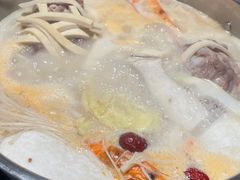 -三人行骨头王火锅(长寿店)