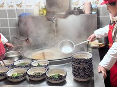 -镇南锅盖面馆(解放路店)