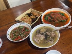 -汤锅大王(新平曹苏黄牛汤锅有限公司)