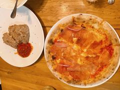 水牛芝士帕玛火腿披萨-La Tavernetta(Bar à Vin)(乌鲁木齐路店)