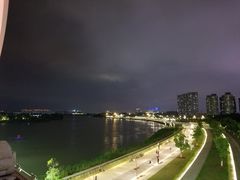 -南京眼步行桥