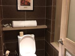 -西安大雁塔科技大学地铁站亚朵酒店