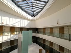 -上海滴水湖皇冠假日酒店