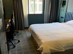 -粤塔X趣影电竞酒店(天河广场车陂地铁站店)