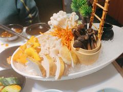 -洪氏嗨捞·猪肚鸡火锅(阳光天地店)