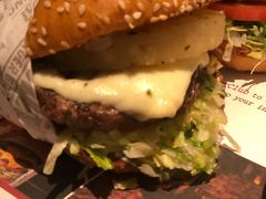 -The Habit Burger Grill 哈比特汉堡(复兴soho店)