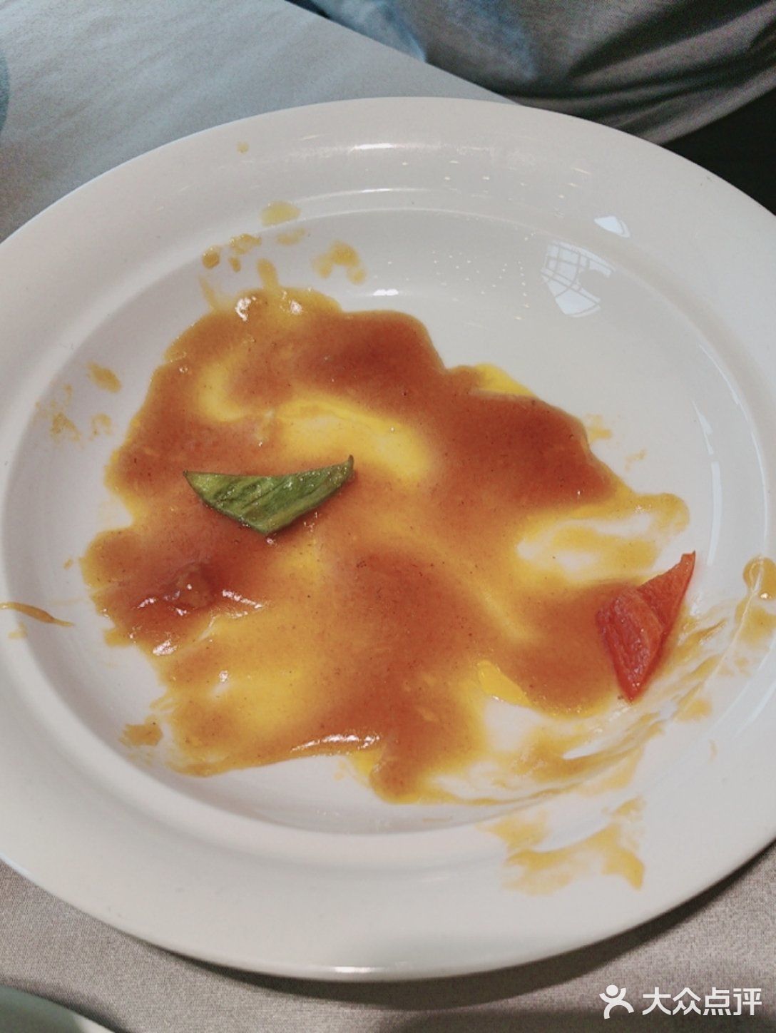 一家五口人一起吃的，点了一份双人餐，又单点了几份餐