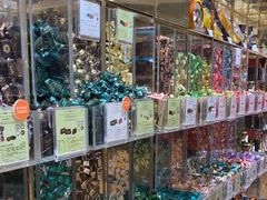 -VENCHI 闻绮(上海佛罗伦萨小镇店)