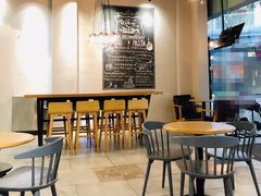 用餐区-HELLO 27 意面·沙拉·帕尼尼