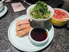 白斩鹅拼马兰香干-小城故事·地道宁波味(月湖盛园店)