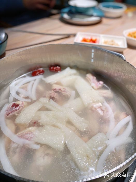 鑫泽园椰子鸡(武商mall店)竹笙椰子鸡图片