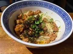 辣肉拌面-沪西老弄堂面馆(定西路店)