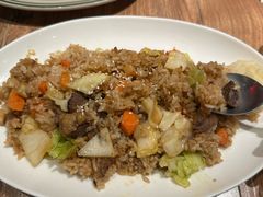 -玛格萝妮(汇智国际商业中心店)