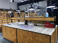 -罗伯特眼镜·蔡司官方授权(罗湖国贸店)
