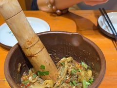 -老滇山寨•云南特色菜•地方菜•民族风情歌舞表演(金碧店)