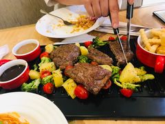 -必胜客(中大银泰店)