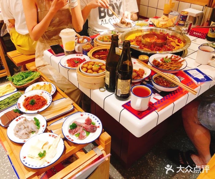 贤合庄自助卤味火锅(万达店)图片